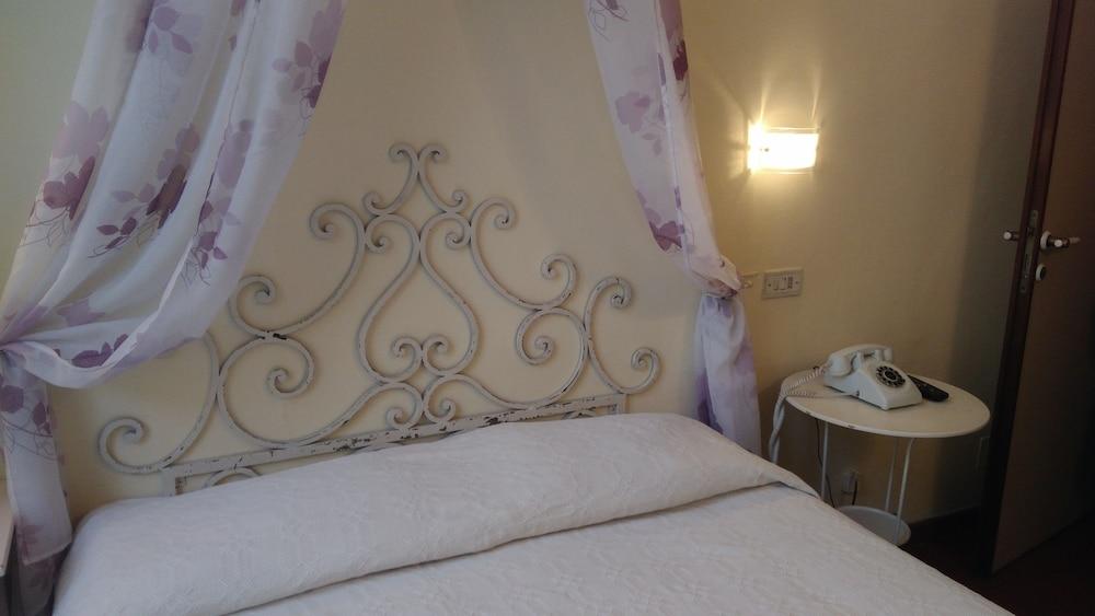 Hotel Genesi Флоренція Екстер'єр фото